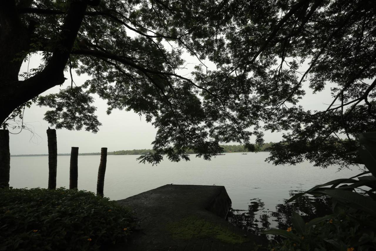 Vismaya Lake Heritage Turavūr 외부 사진